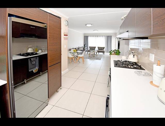 2 BEDROOM APARTMENT FOR SALE IN GREENSTONE HILL